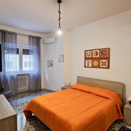 Apartmán Garibaldi Square Bari Exteriér fotografie